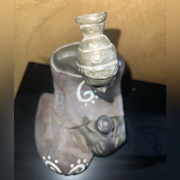 SEYMOUR MANN Handcrafted African Themed Figurine Woman With Pottery - Picture 12 of 12